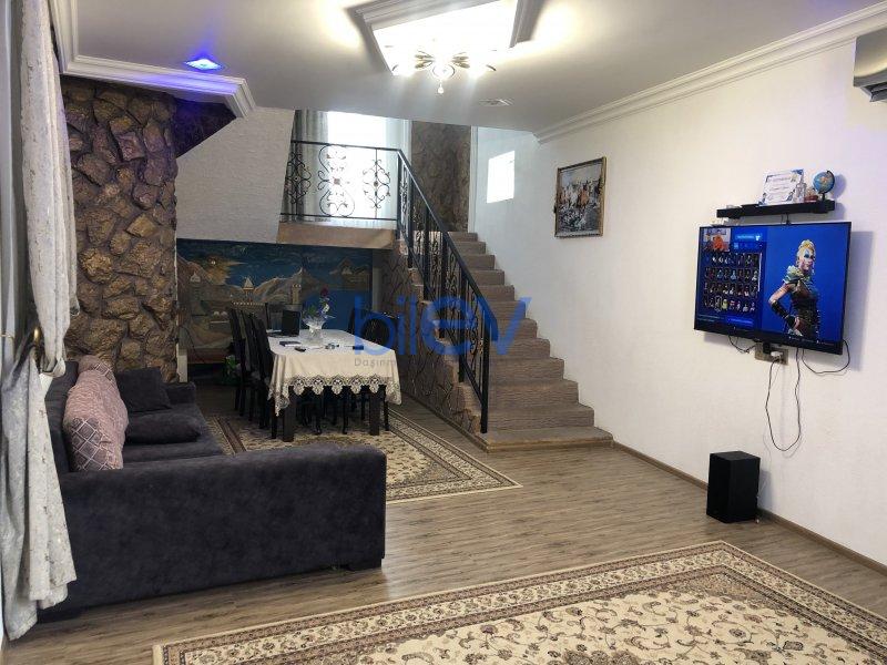 Satılır 4 otaqlı Yeni Tikili  2 sotm², Bakı