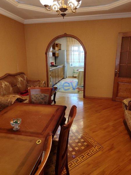 Satılır 4 otaqlı Həyət evi  130m², Bakı