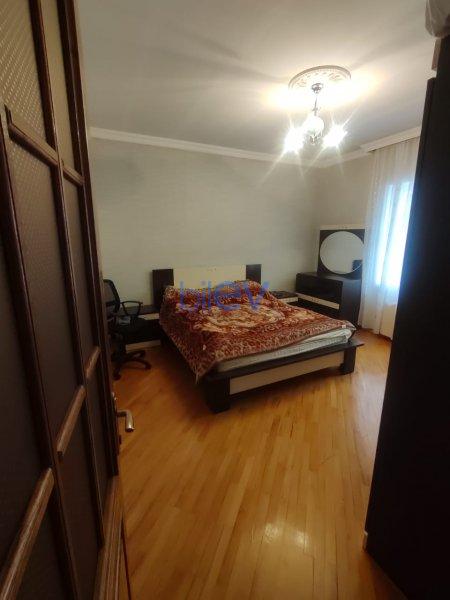 Satılır 4 otaqlı Həyət evi  130m², Bakı