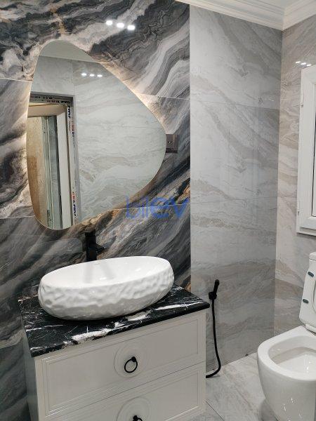 Satılır 2 otaqlı Köhnə Tikili  60m², Salyan