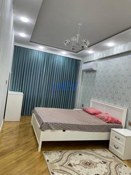 Kirayə (aylıq) 3 otaqlı Yeni Tikili  139m², Bakı