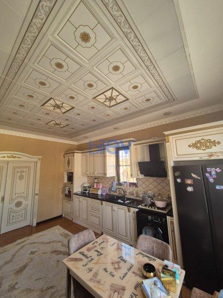 Satılır 7 otaqlı Həyət evi  220m², Bakı