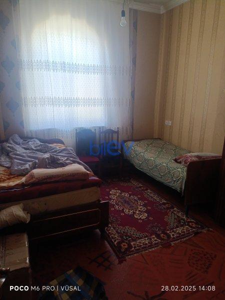 Satılır 5 otaqlı Həyət evi  6sotm², Şəmkir