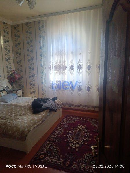 Satılır 5 otaqlı Həyət evi  6sotm², Şəmkir