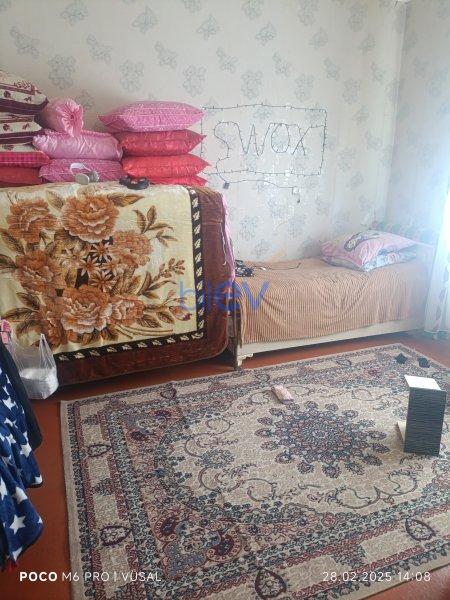 Satılır 5 otaqlı Həyət evi  6sotm², Şəmkir