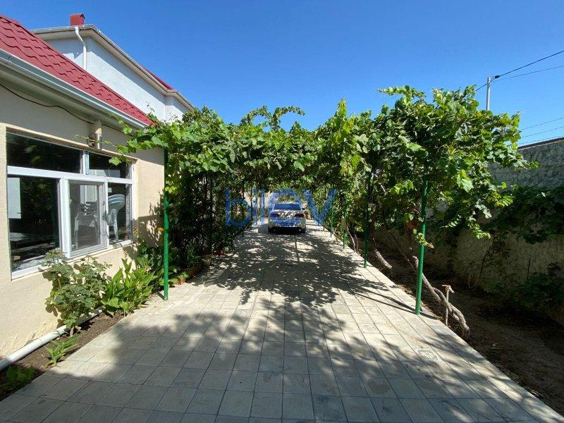 Satılır 5 otaqlı Bağ evi  9.00m², Bakı