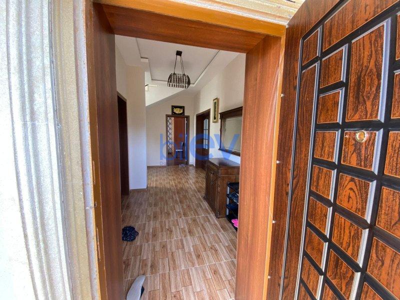 Satılır 5 otaqlı Bağ evi  9.00m², Bakı