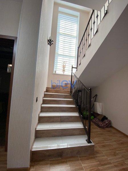 Satılır 5 otaqlı Bağ evi  9.00m², Bakı