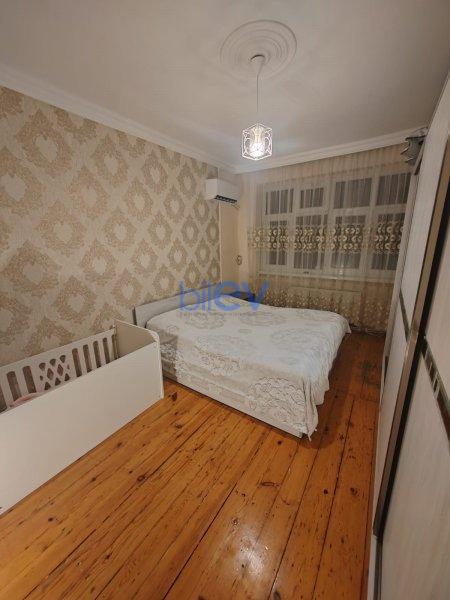 Satış 4 otaqlı Köhnə Tikili bina evi  85m², Sumqayıt