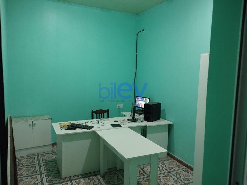 Satış  otaqlı Həyət evi  2550m², Bakı