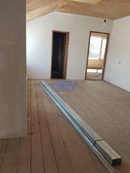 Satılır 9 otaqlı Həyət evi  6 sotm², Qəbələ
