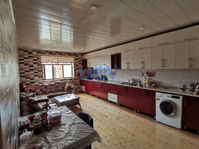 Satılır  otaqlı Həyət evi  200m², Sumqayıt