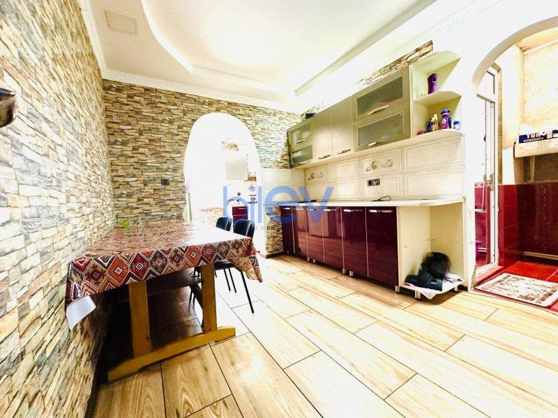Satış 4 otaqlı Yeni Tikili bina evi  5m², Bakı