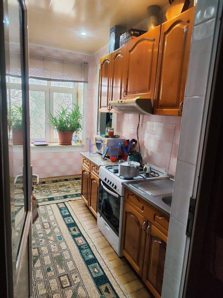 Satılır 4 otaqlı Köhnə Tikili  96.2m², Bakı