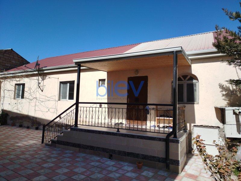 Satılır 9 otaqlı Bağ evi  300m², Bakı