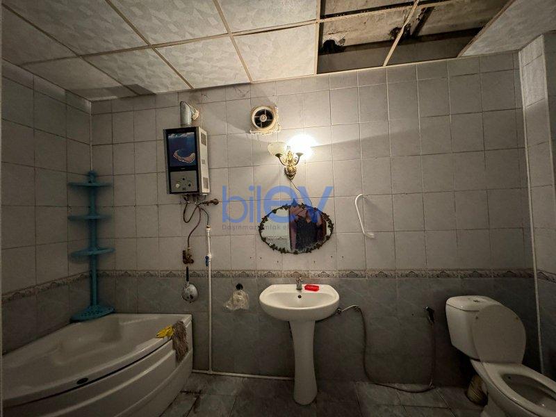 Aylıq Kirayə 4 otaqlı Həyət evi  200m², Bakı
