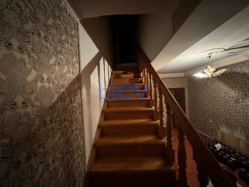 Aylıq Kirayə 4 otaqlı Həyət evi  200m², Bakı