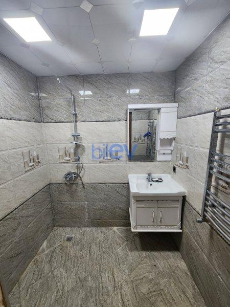 Satış 2 otaqlı Köhnə Tikili bina evi  60m², Bakı