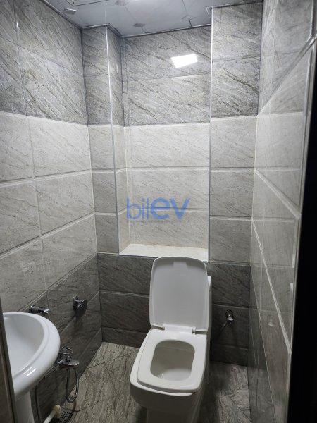 Satış 2 otaqlı Köhnə Tikili bina evi  60m², Bakı