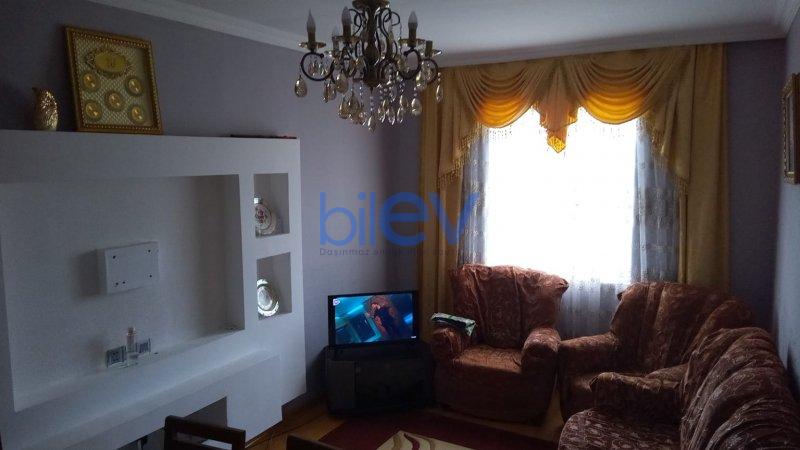 Satış 6 otaqlı Həyət evi  3.7m², Sumqayıt