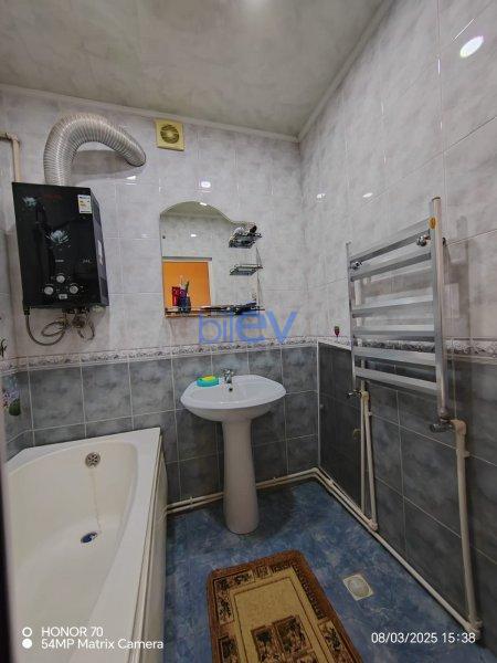 Satış 3 otaqlı Köhnə Tikili bina evi  85m², Bakı