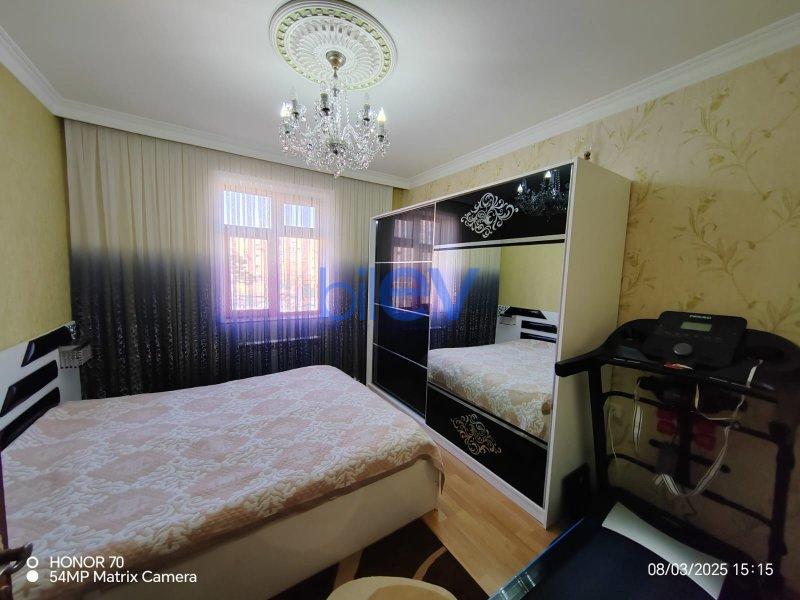 Satış 3 otaqlı Köhnə Tikili bina evi  85m², Bakı
