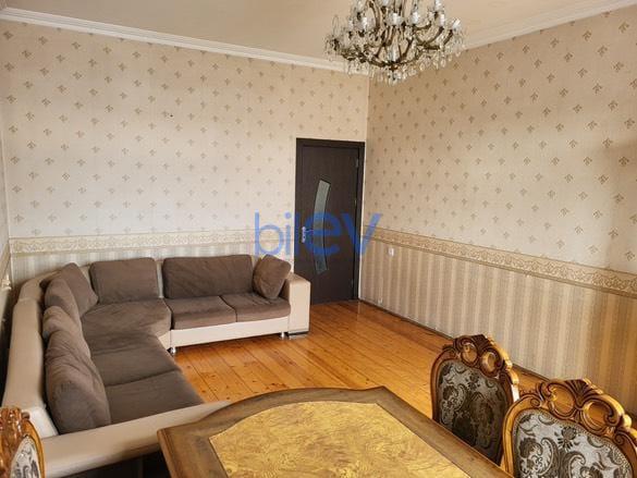 Kirayə (aylıq) 3 otaqlı Köhnə Tikili  90.00m², Bakı