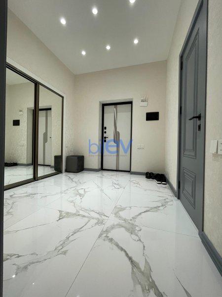Satılır 2 otaqlı Yeni Tikili  60m², Bakı
