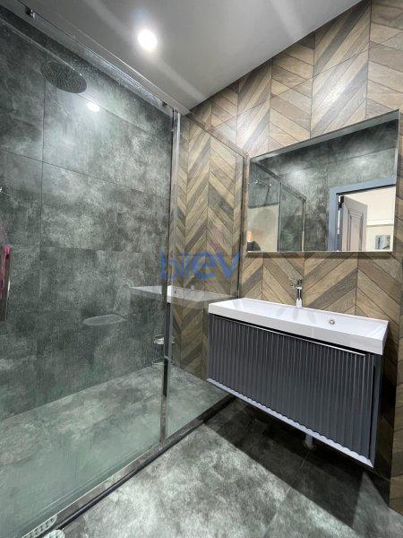 Satılır 2 otaqlı Yeni Tikili  60m², Bakı