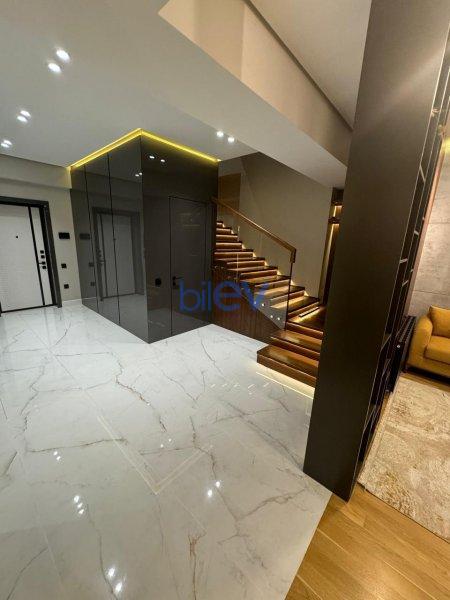 Satılır 5 otaqlı Yeni Tikili  265m², Bakı