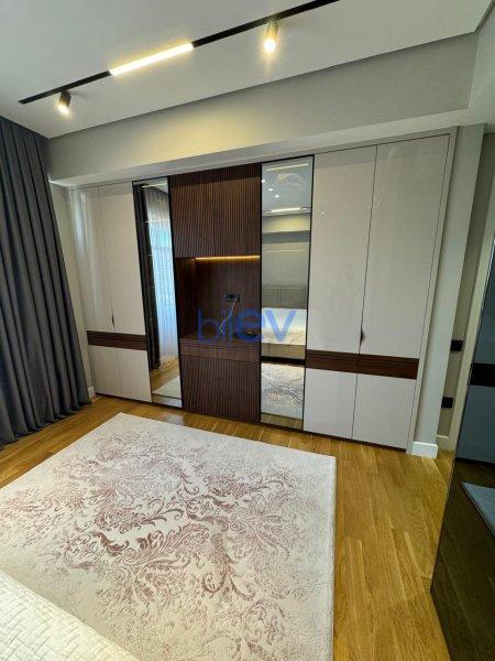 Satılır 5 otaqlı Yeni Tikili  265m², Bakı
