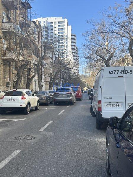 Aylıq Kirayə 2 otaqlı Obyekt  310m², Bakı