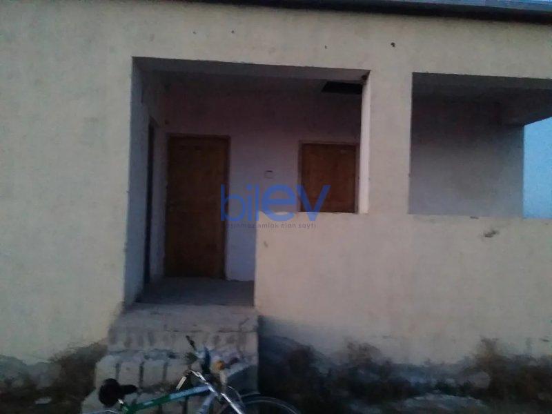 Satılır 3 otaqlı Həyət evi  2000m², Siyazən
