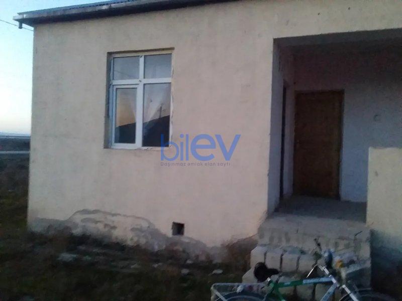 Satılır 3 otaqlı Həyət evi  2000m², Siyazən