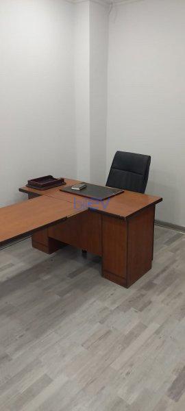Satılır 4 otaqlı Obyekt  330m², Bakı