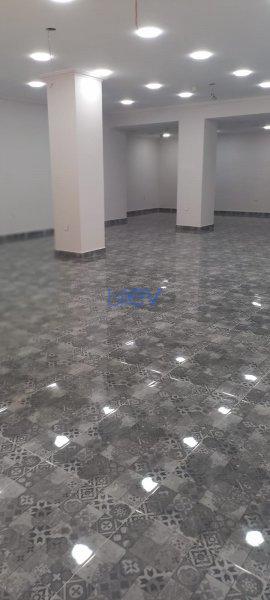 Satılır 4 otaqlı Obyekt  330m², Bakı