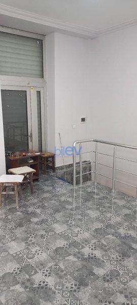 Satılır 4 otaqlı Obyekt  330m², Bakı