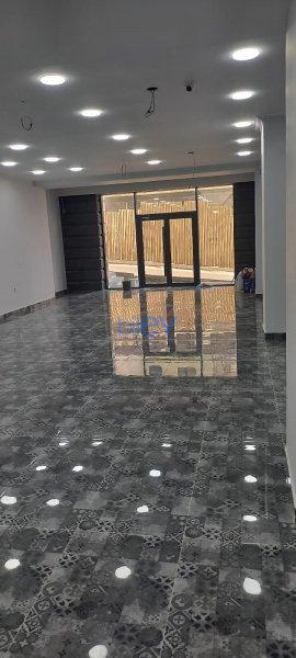 Satılır 4 otaqlı Obyekt  330m², Bakı