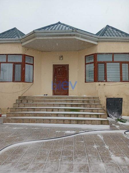 Kirayə (aylıq) 3 otaqlı Bağ evi  130m², Bakı