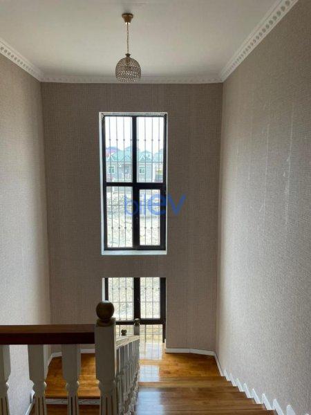 Satış 8 otaqlı Bağ evi  337m², Bakı