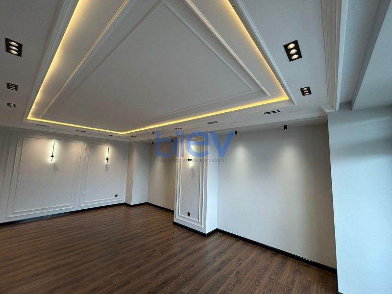 Satılır 3 otaqlı Yeni Tikili  148m², Bakı