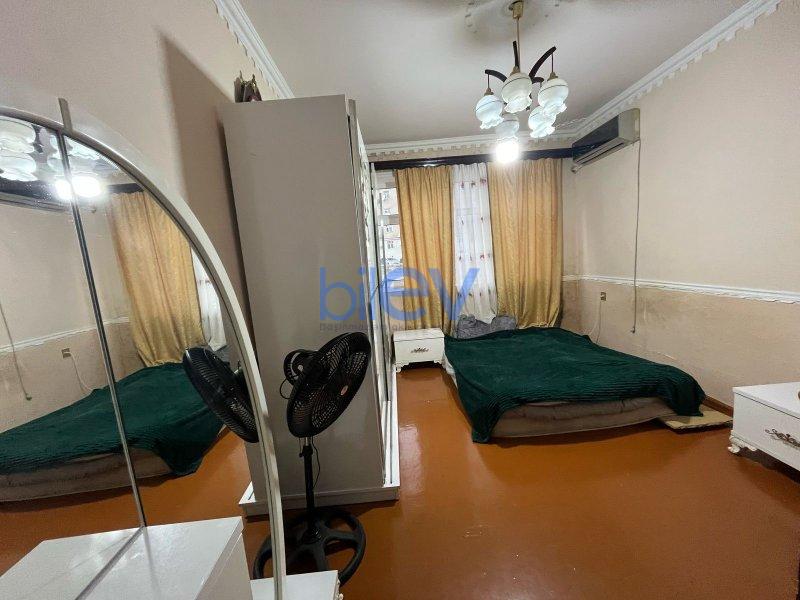Satış 3 otaqlı Köhnə Tikili bina evi  68m², Bakı