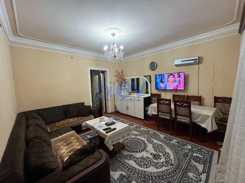 Satış 3 otaqlı Köhnə Tikili bina evi  68m², Bakı