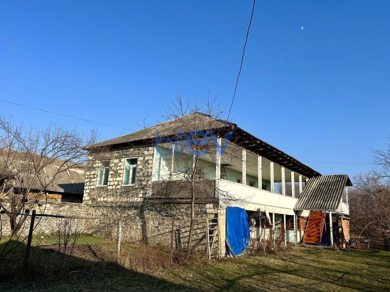 Satış 4 otaqlı Həyət evi  200m², Oğuz