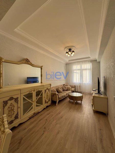Aylıq Kirayə 3 otaqlı Yeni Tikili bina evi  109m², Bakı