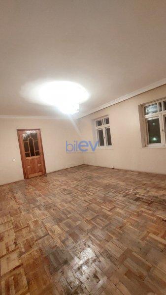 Aylıq Kirayə 4 otaqlı Köhnə Tikili bina evi  90m², Sumqayıt
