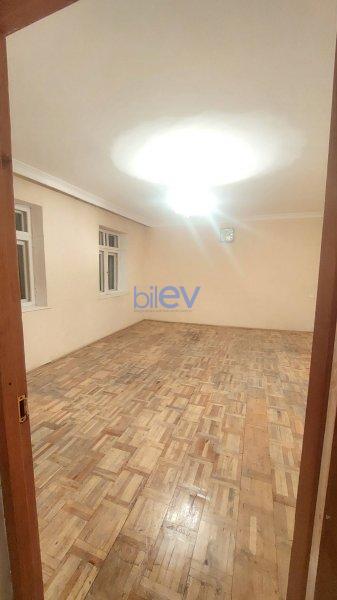 Aylıq Kirayə 4 otaqlı Köhnə Tikili bina evi  90m², Sumqayıt