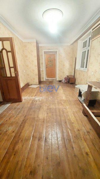 Aylıq Kirayə 4 otaqlı Köhnə Tikili bina evi  90m², Sumqayıt