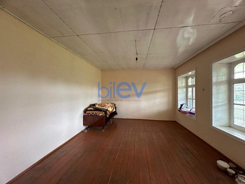 Satılır 4 otaqlı Həyət evi  140m², Oğuz