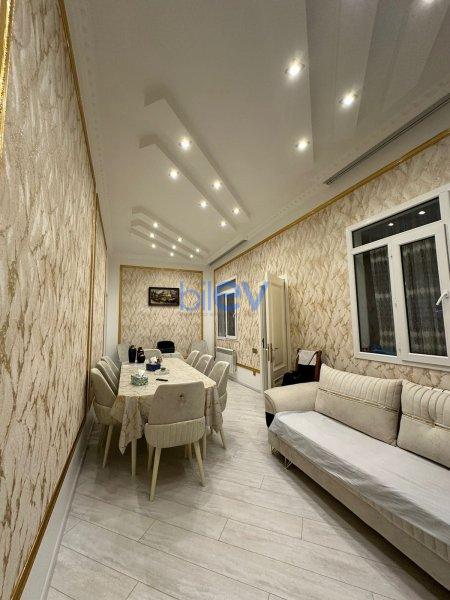 Satılır 4 otaqlı Həyət evi  170m², Bakı